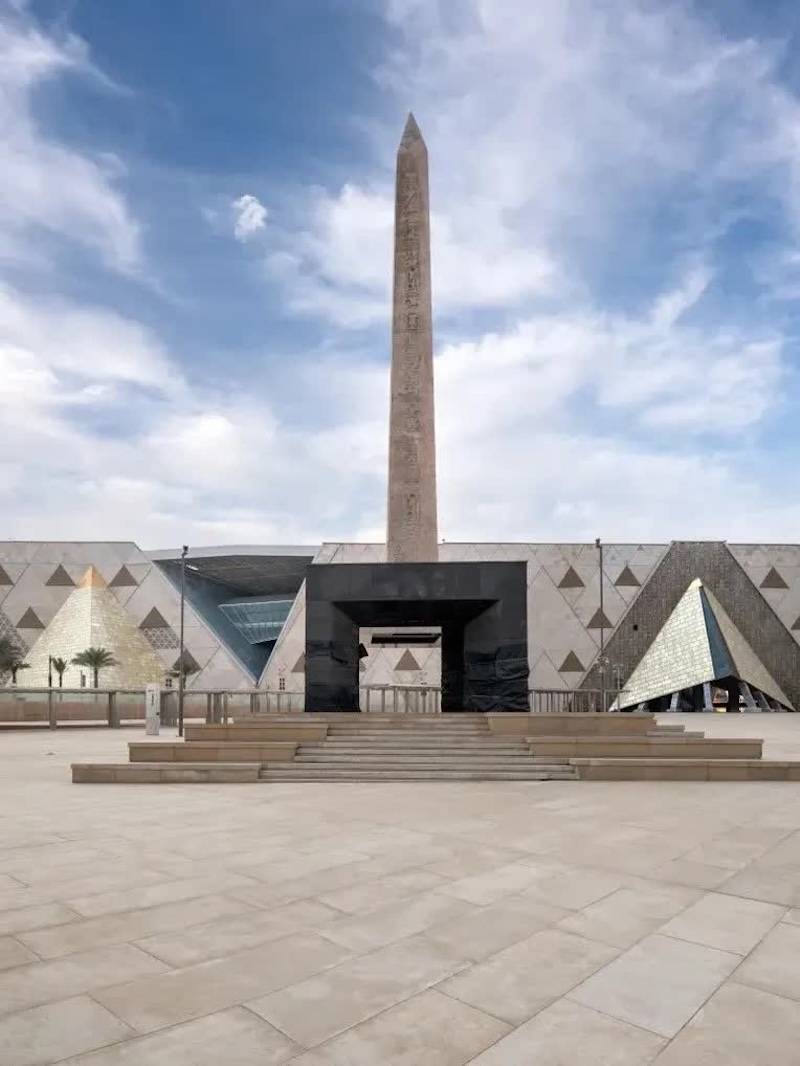 建了20年的大埃及博物馆终于开馆<strong></p>
<p>白银股票</strong>!图坦卡蒙、太阳船齐聚