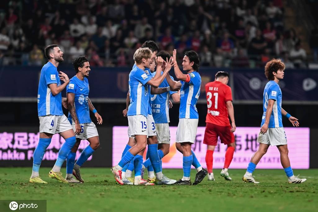 还有希望<strong></p>
<p>白银股票</strong>！中超-罗德里格造乌龙绝平 梅州连扳两球2-2大连