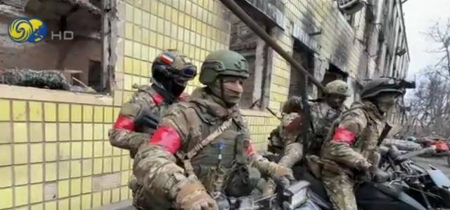 俄军摩托车冲锋队突击红军城：穿插乌军阵地<strong></p>
<p>股票知识入门</strong>，对纵深目标迂回渗透