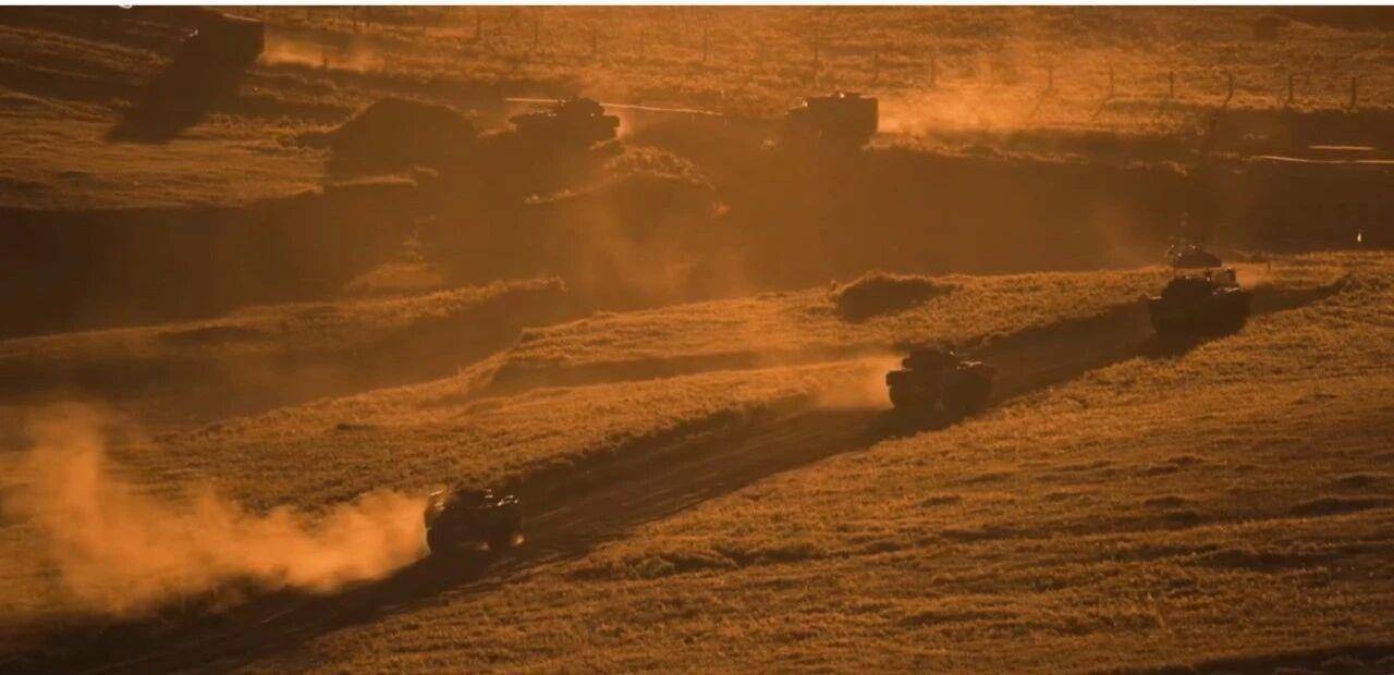 大场面!机器狗、无人机开路<strong></p>
<p>连云港股票</strong>,实兵对抗演练画面公布