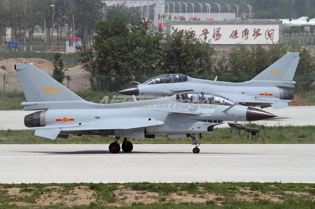 歼-35青春版<strong></p>
<p>连云港股票</strong>？076专用舰载机？新机“超级小黄蜂”究竟是干嘛的？