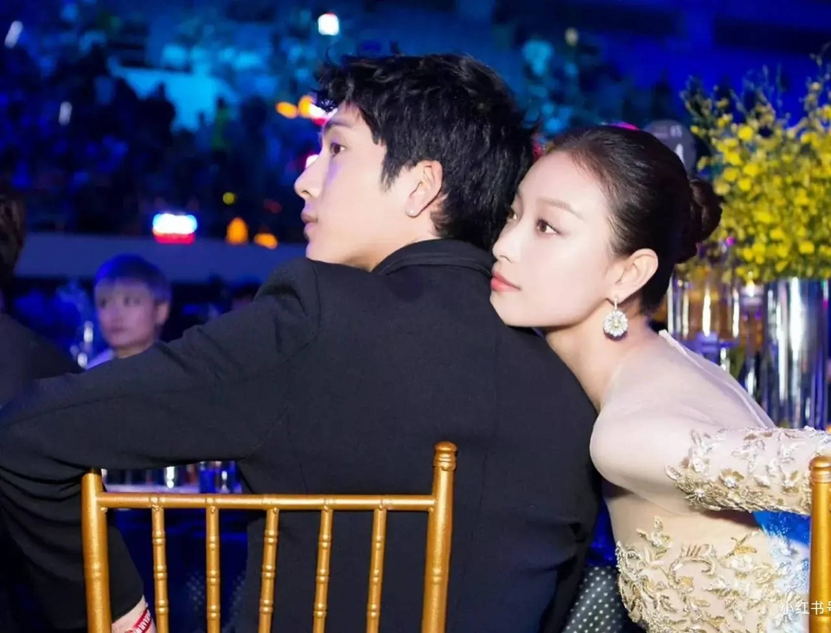 欧豪马思纯同框引回忆杀<strong></p>
<p>连云港股票</strong>！娱乐圈明星和绯闻对象同框瞬间太抓马！