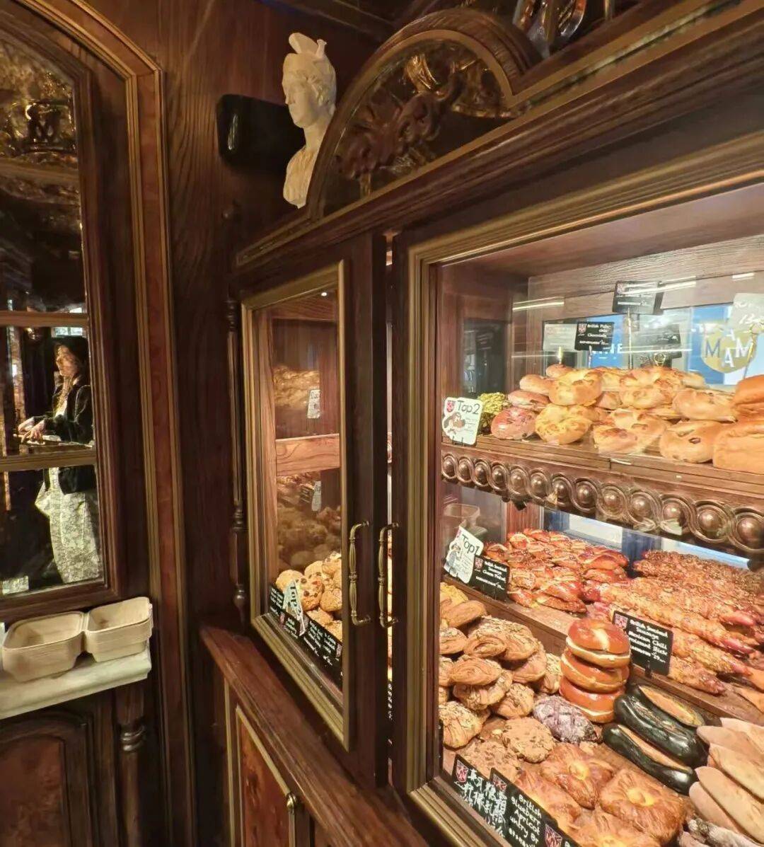 35元一个的“沪币”面包<strong></p>
<p>连云港股票</strong>，在四线小城杀疯了