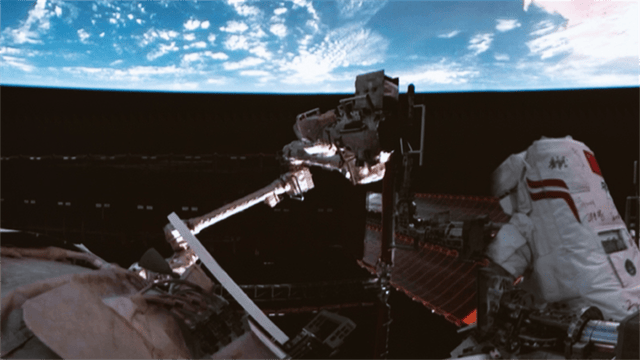 太空上演惊魂一刻!神舟二十号遭神秘物体撞击<strong></p>
<p>正荣股票</strong>,返回任务紧急暂停