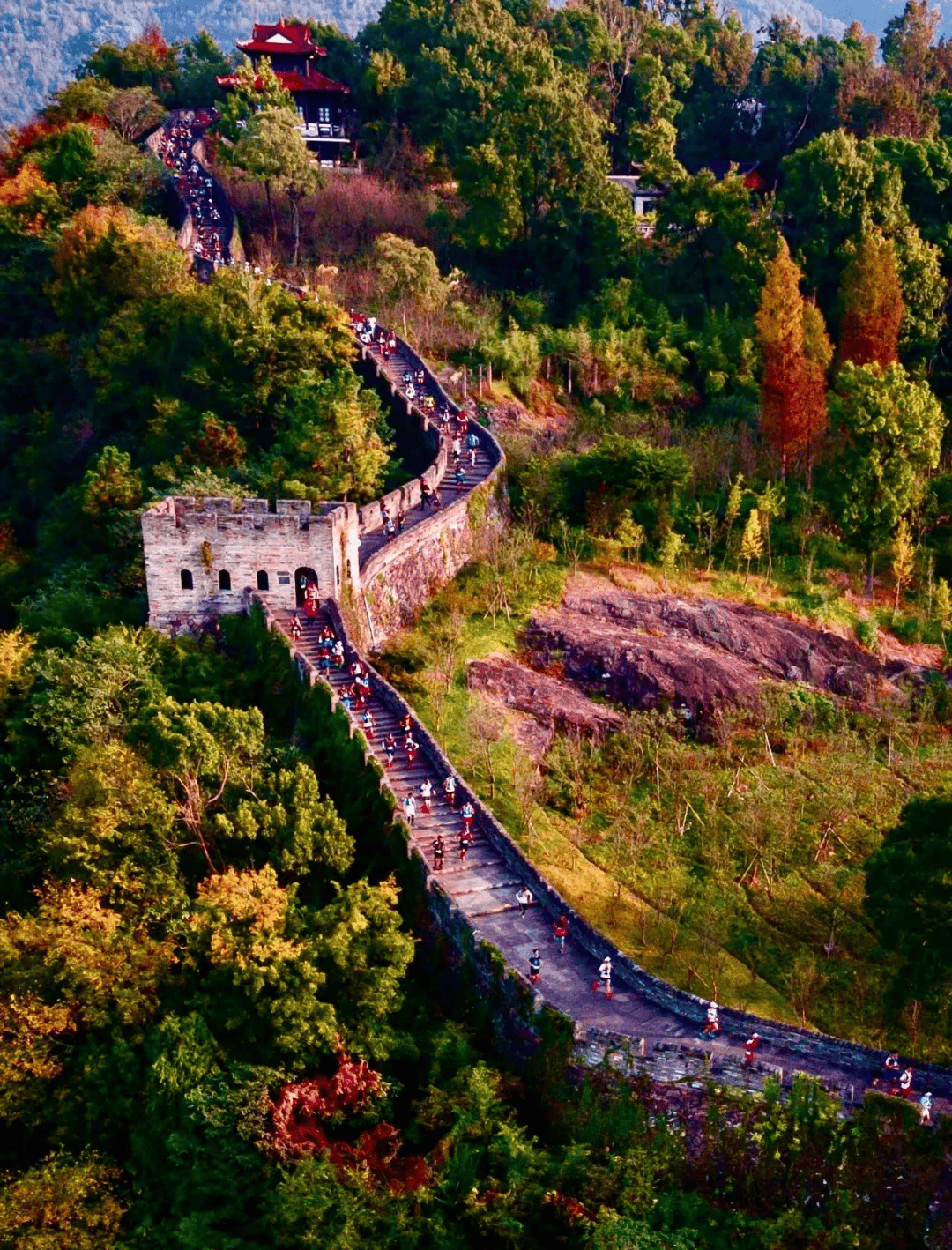 12时3分<strong></p>
<p>正荣股票</strong>，临海正式进入……