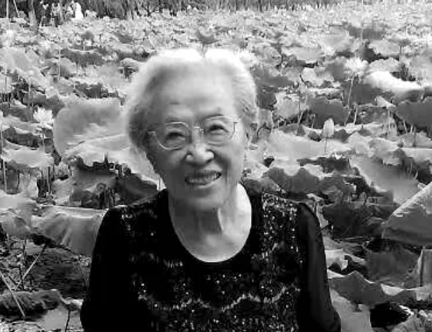 浙江省政协原副主席、原杭州大学校长薛艳庄逝世<strong></p>
<p>上海能源股票</strong>，享年96岁