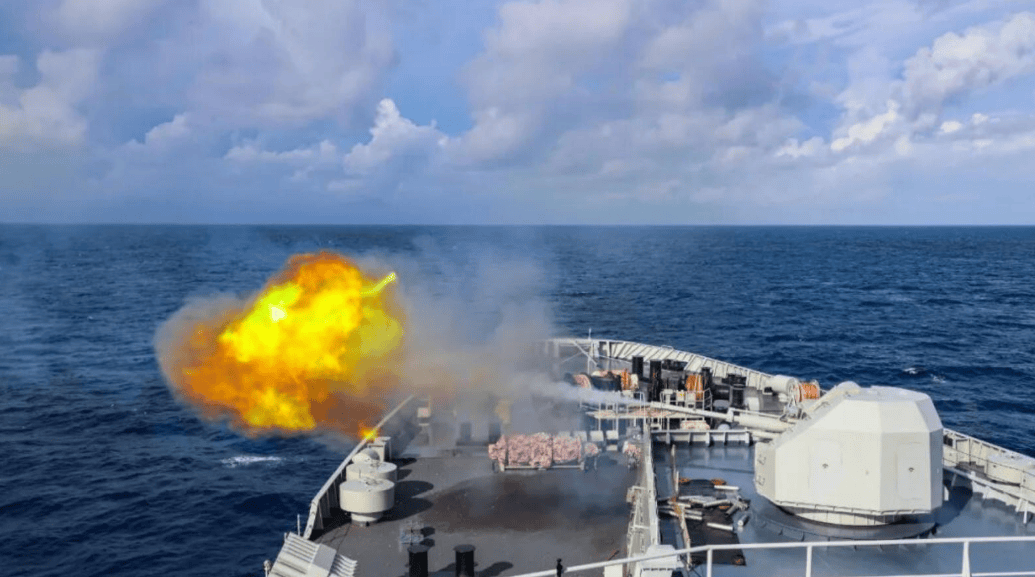 中日军方隔空对阵<strong></p>
<p>联影医疗股票</strong>,日本电磁炮上场,解放军落弹区扩大,美军看清形式赶紧溜了