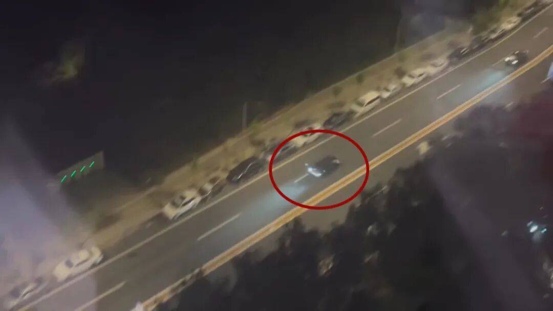 多名未成年人驾兰博基尼深夜炸街<strong></p>
<p>环旭电子股票</strong>，警方回应